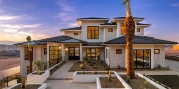 Traditional Meets Contemporary in Hybrid Home Designs: A Fusion of Timeless Elegance and Modern Innovation